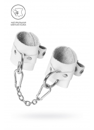 Белые мягкие кожаные наручники с люверсами - Pecado - купить с доставкой в Сызрани