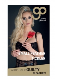 Пластиковая метелочка с красными пёрышками Small Feather Tickler - 32 см. - Blush Novelties - купить с доставкой в Сызрани