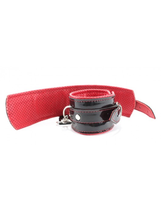 Лаковые чёрно-красные перфорированные наручники - БДСМ Арсенал - купить с доставкой в Сызрани