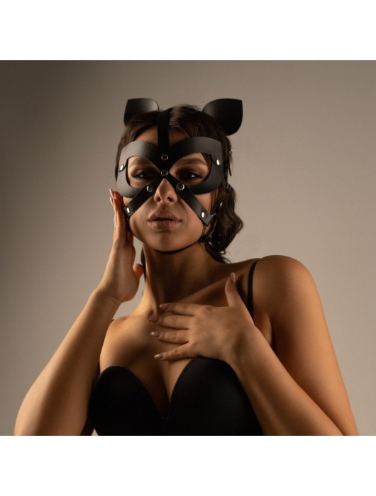 Черная кожаная маска-шлем с маленькими ушками - Crazy Handmade - купить с доставкой в Сызрани