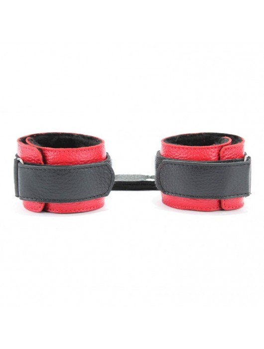 Красно-чёрные кожаные наручники с меховым подкладом - БДСМ Арсенал - купить с доставкой в Сызрани