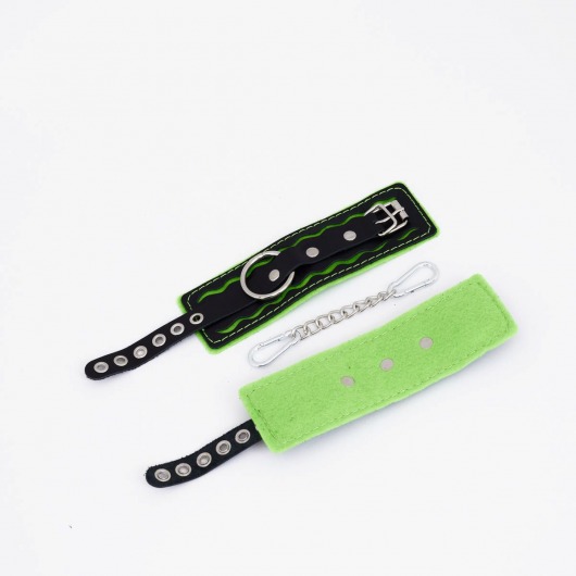Черно-зеленые кожаные наручники с зеленой строчкой - Crazy Handmade - купить с доставкой в Сызрани
